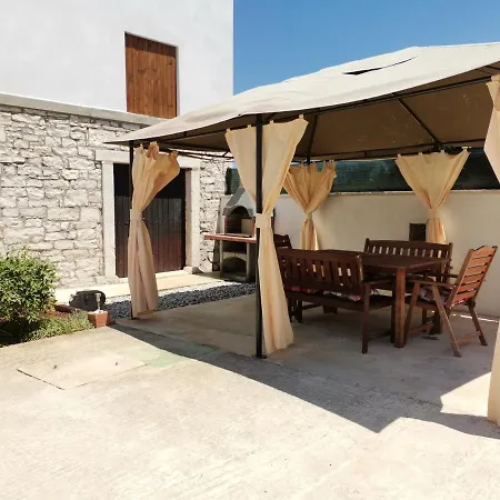 Holiday Home Latin Peruski Exterior photo