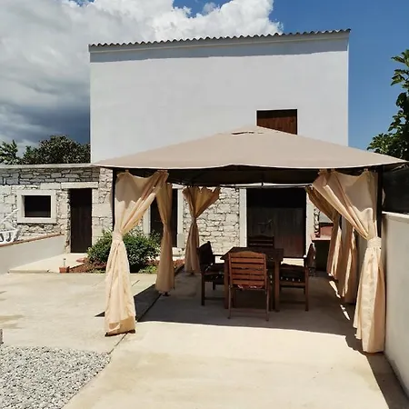 Holiday Home Latin Peruski Exterior photo
