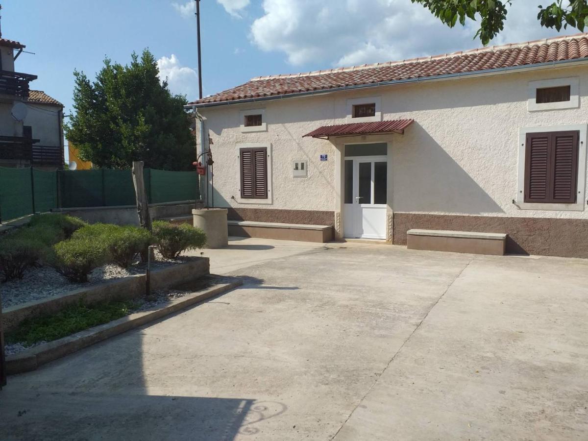 Holiday home Latin Peruski